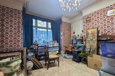 6 bedroom terraced house for sale, Beeston Road, Leeds, West Yorkshire, LS11 7AN
