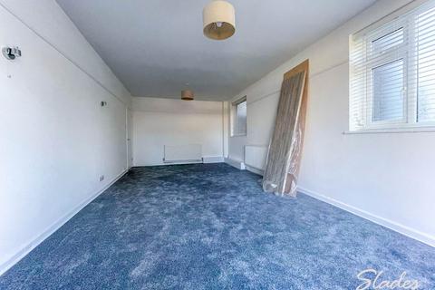 3 bedroom semi-detached house to rent, Christchurch Road, Bournemouth, Dorset
