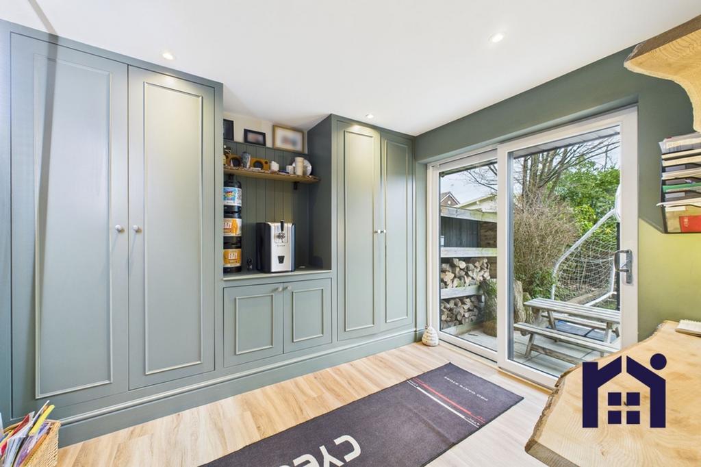 Study/playroom