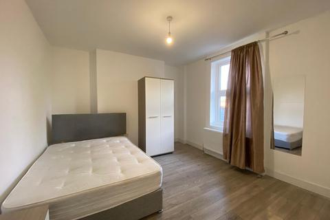 undefined, Road, Gravesend, Kent, DA12