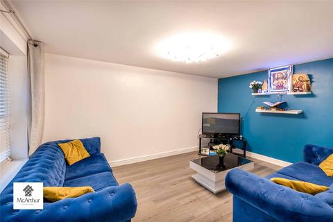4 bedroom detached house for sale, Bryndale Close, Harworth and Bircotes, Doncaster, South Yorkshire, DN11