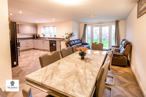 4 bedroom detached house for sale, Bryndale Close, Harworth and Bircotes, Doncaster, South Yorkshire, DN11