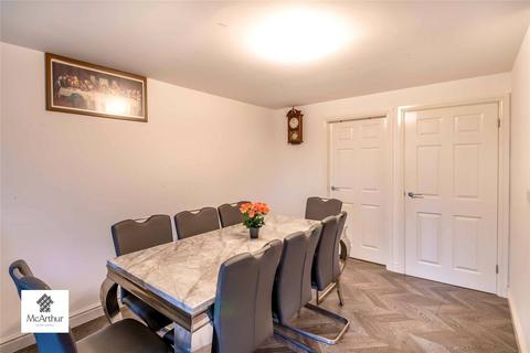 4 bedroom detached house for sale, Bryndale Close, Harworth and Bircotes, Doncaster, South Yorkshire, DN11