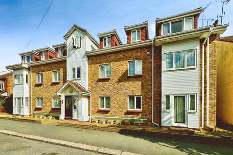 1 bedroom apartment to rent, South Avenue, Southend-On-Sea