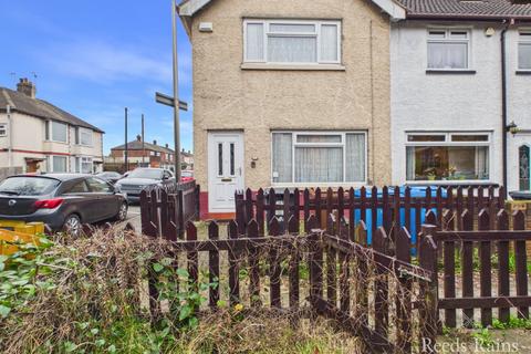 3 bedroom end of terrace house for sale, Sutton View, Hull HU8