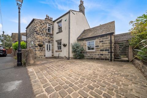 4 bedroom semi-detached house for sale, Micklefield Lane, Rawdon, Leeds, West Yorkshire, LS19