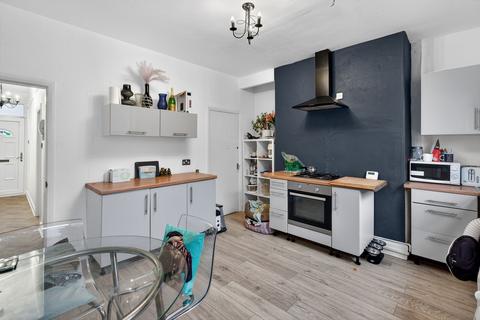 undefined, Ash Road, Leeds, LS6