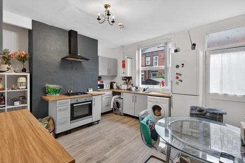 undefined, Ash Road, Leeds, LS6