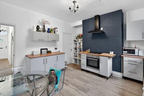 undefined, Ash Road, Leeds, LS6