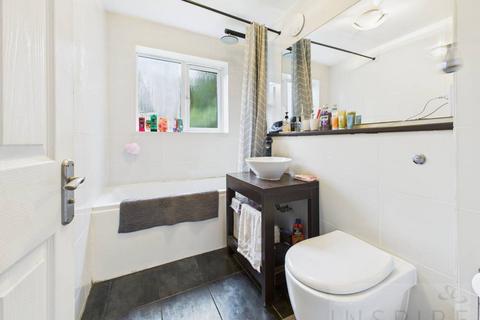 undefined, St. Johns Crescent, Horsham RH12