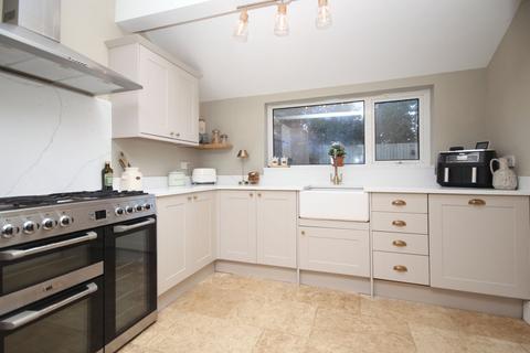 undefined, Bryn Du, Ty Croes, Anglesey, LL63