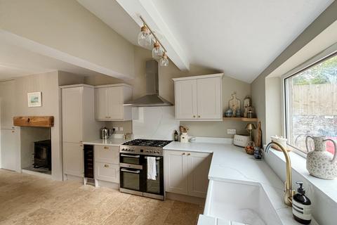 undefined, Ty Croes, Isle of Anglesey, LL63