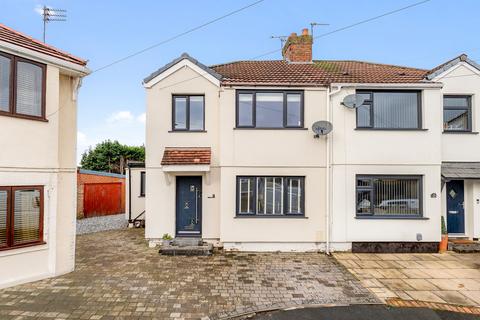 3 bedroom semi-detached house for sale, Farnworth Close, Widnes WA8