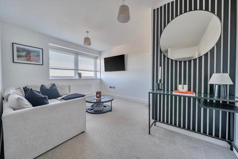 2 bedroom flat for sale, Hitchin Road, Arlesey, SG15