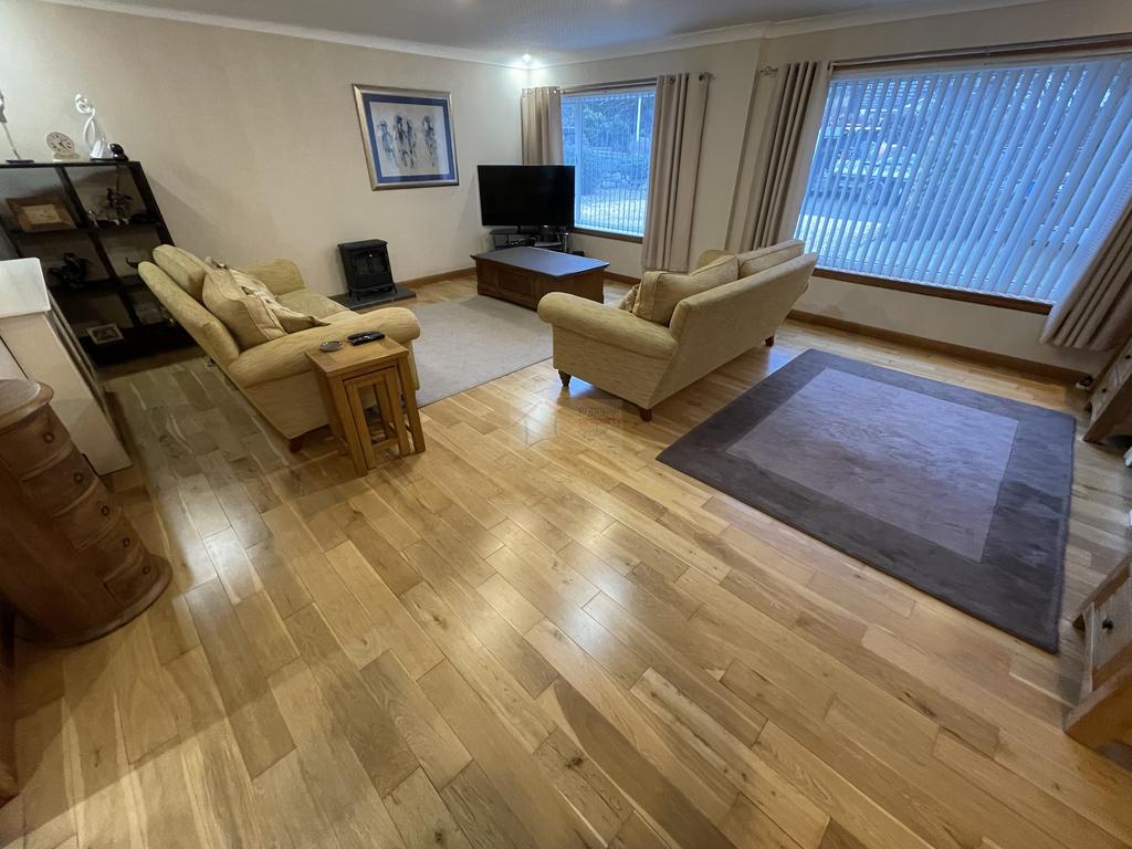 Lounge a.JPG