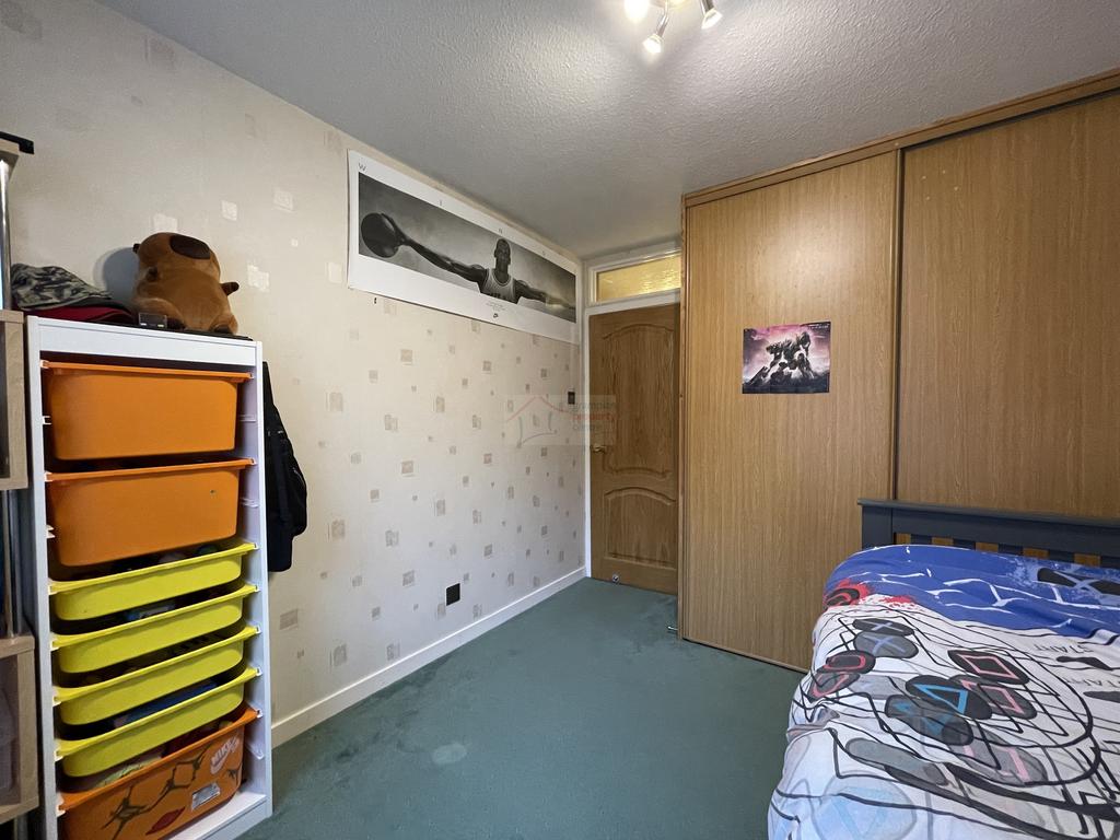 Bed 3b.JPG