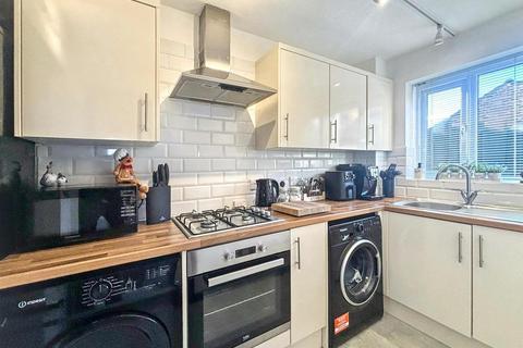 1 bedroom end of terrace house for sale, Mendip Avenue, Eastbourne