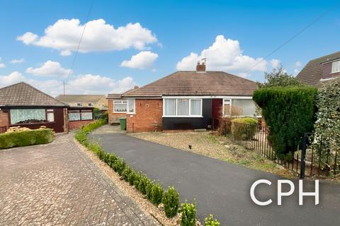 2 bedroom semi-detached bungalow for sale, Harewood Avenue, Scarborough, YO12