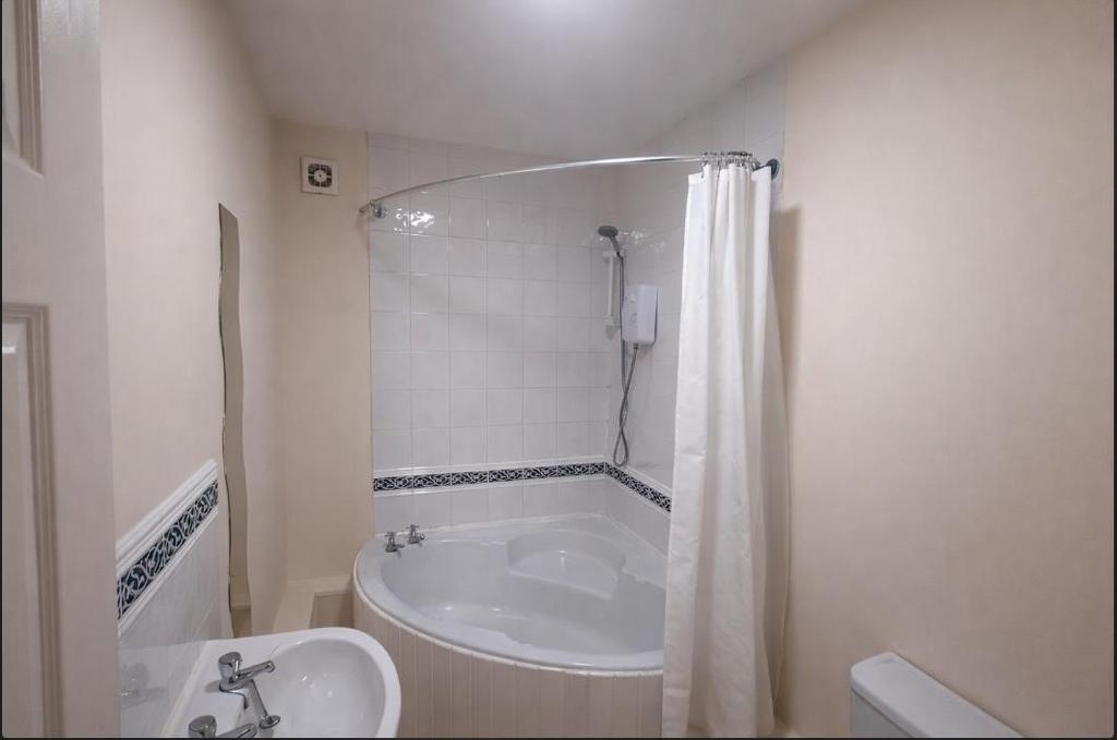 BATHROOM.png