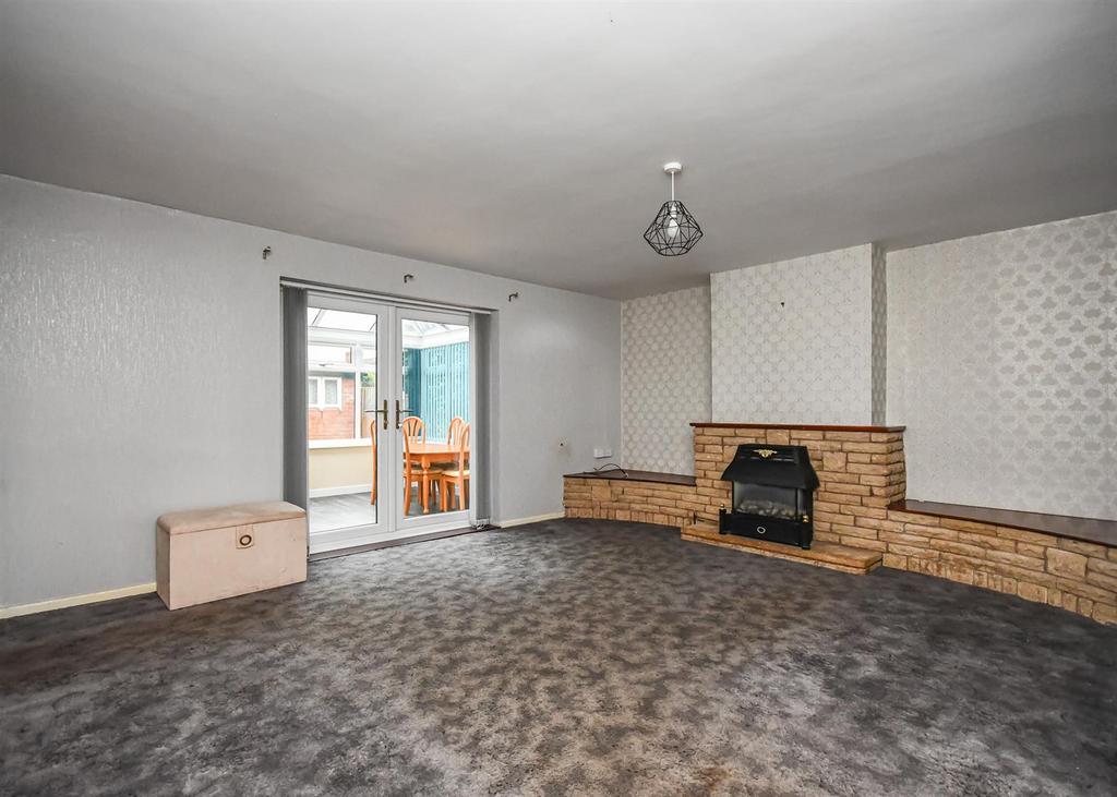 89 Lamb Crescent-06.jpg