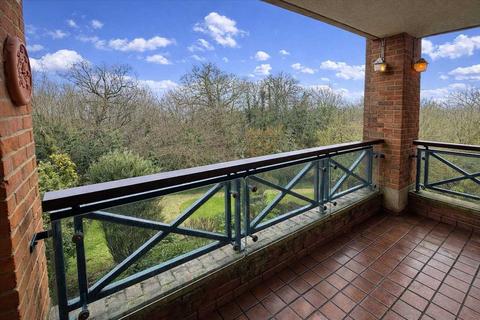 3 bedroom apartment to rent, Chasewood Park, Harrow