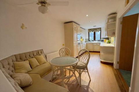 3 bedroom apartment to rent, Chasewood Park, Harrow