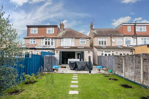 3 bedroom semi-detached house for sale, Kilmartin Road, Ilford