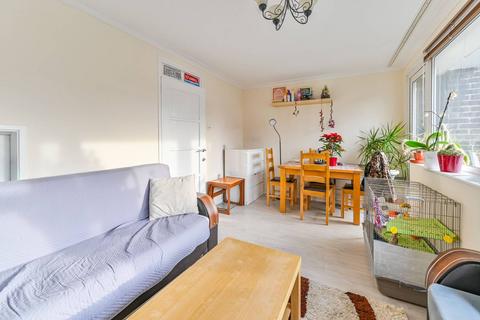 3 bedroom maisonette for sale, Howard Road, Stoke Newington, London, N16