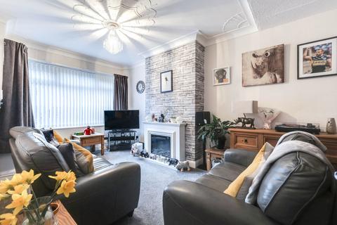 3 bedroom semi-detached house for sale, Vesper Gate Mount, Leeds, West Yorkshire, LS5