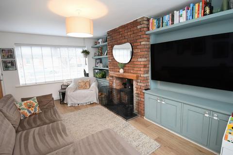 3 bedroom semi-detached house for sale, Overlinks Drive, Salford, M6