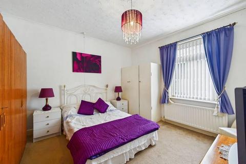 3 bedroom terraced house for sale, Lower Oxford Street, Castleford