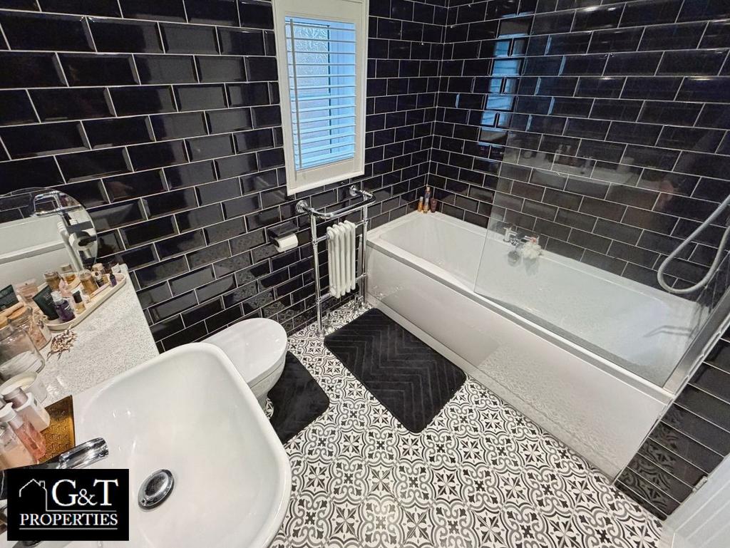 Family bathroom