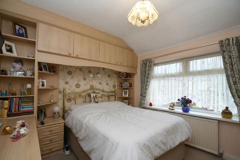 3 bedroom semi-detached house for sale, Overlinks Drive, Salford, M6