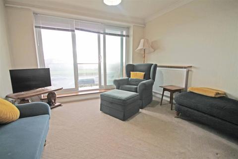 2 bedroom flat for sale, Fairlawns, Kingsway, Hove