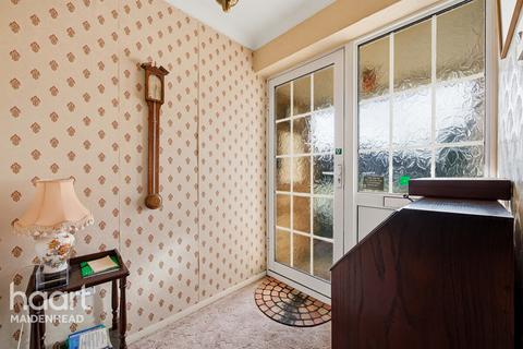 4 bedroom detached house for sale, The Binghams, Maidenhead