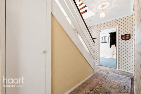 4 bedroom detached house for sale, The Binghams, Maidenhead