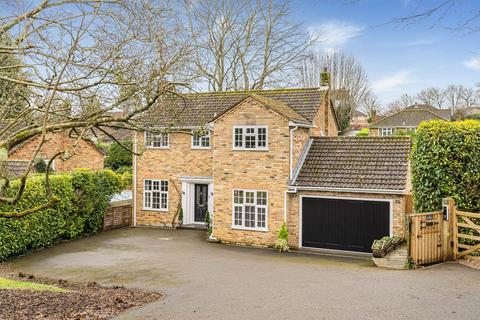 4 bedroom detached house for sale, Crowley Drive, Alton, Hampshire