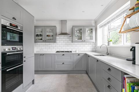 4 bedroom detached house for sale, Crowley Drive, Alton, Hampshire