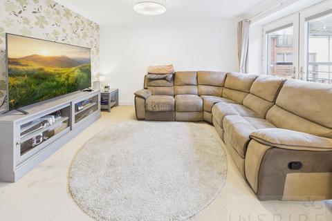 undefined, Delrogue Road, Crawley RH11