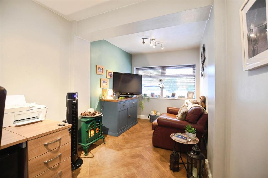 Snug/Day Room