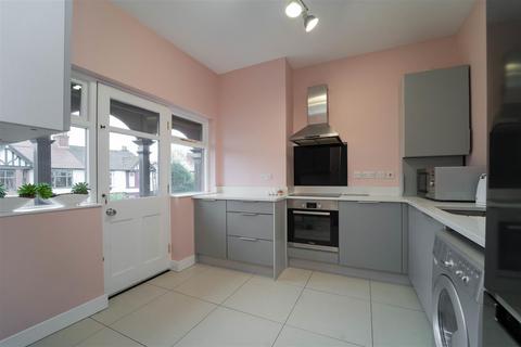 undefined, Wellington Crescent, Old Trafford