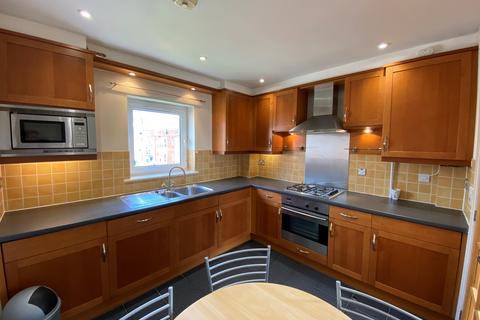 2 bedroom flat to rent, Neptune Court, Gunwharf Quays, Portsmouth, PO1