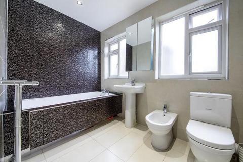 2 bedroom apartment to rent, Lancaster Grove, Belsize Park, London, NW3