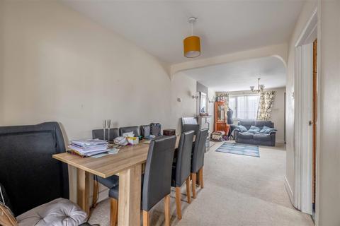 3 bedroom end of terrace house for sale, Stirling Close, Windsor