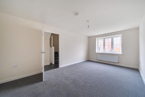 undefined, Tunnel Court, S81