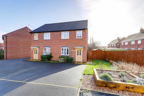 3 bedroom semi-detached house for sale, Albert Close, Nottingham NG15