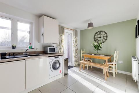 3 bedroom semi-detached house for sale, Albert Close, Nottingham NG15