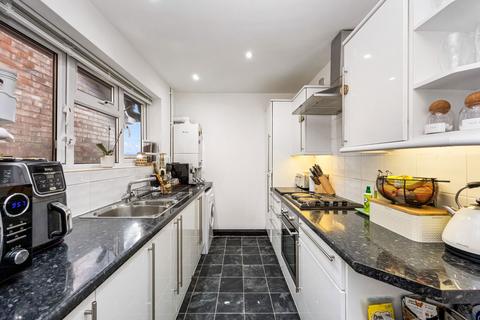1 bedroom flat for sale, Keymer Road, Hassocks, BN6 8AS