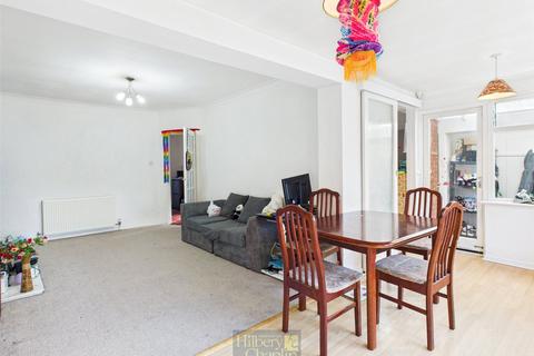 2 bedroom bungalow for sale, Hunter Avenue, Shenfield, Brentwood, Essex, CM15