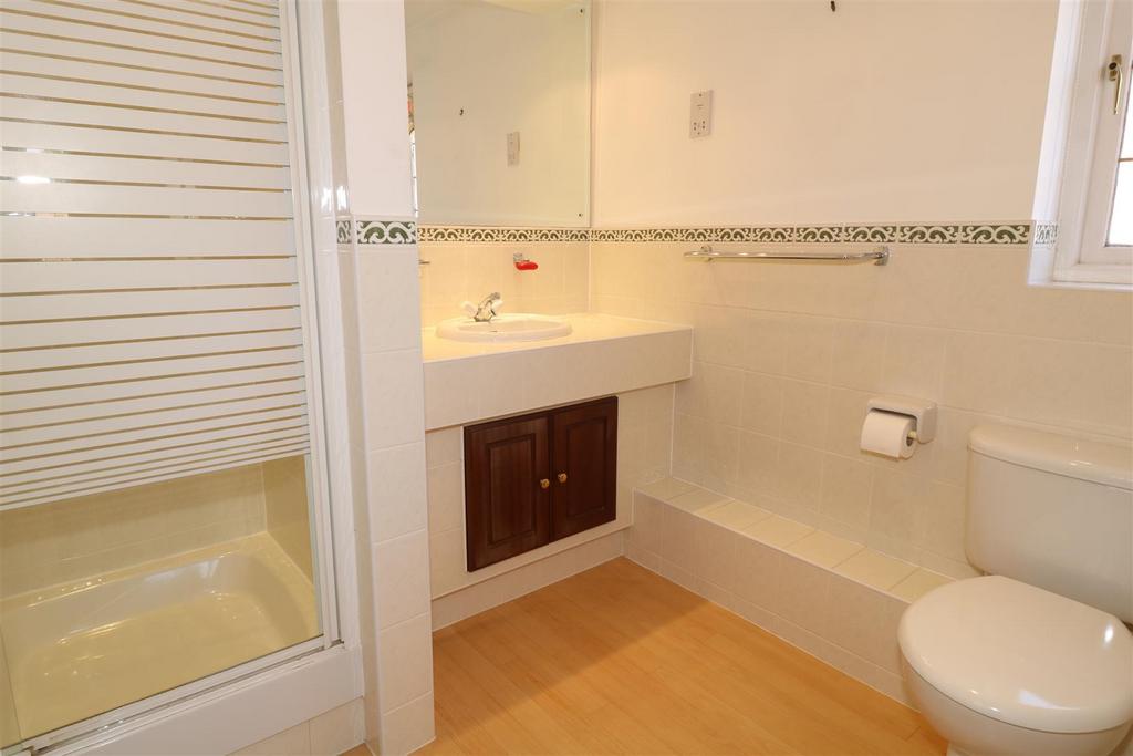 En suite shower room